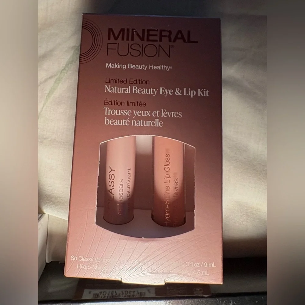 Mineral Fusion Eye & Lip Kit & Beauty Concepts Complexion Set Sonic Eye device